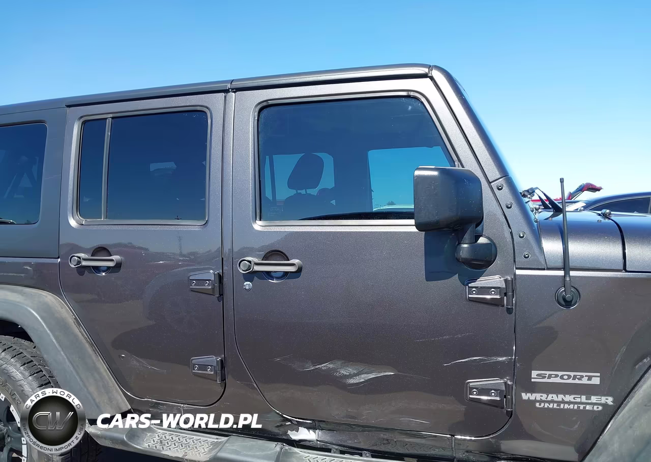 2014 Jeep Wrangler Unlimited Sport VIN:1C4BJWDG0EL265250 - 13