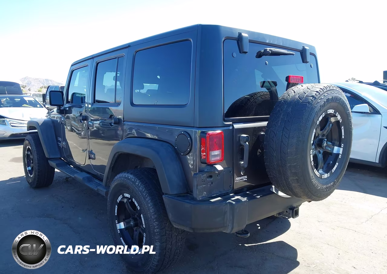 2014 Jeep Wrangler Unlimited Sport VIN:1C4BJWDG0EL265250 - 3