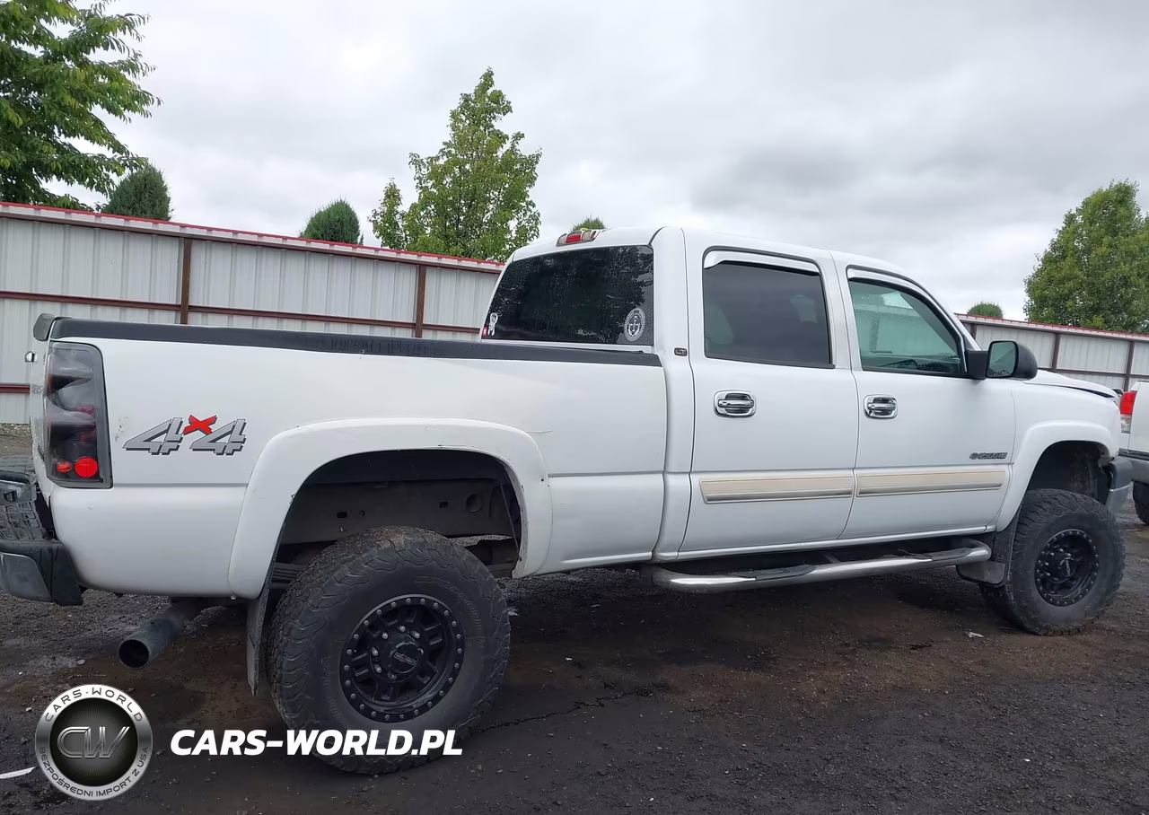 2005 Chevrolet Silverado 2500Hd Ls-Lt-Work Truck VIN:1GCHK23U75F932773 - 13