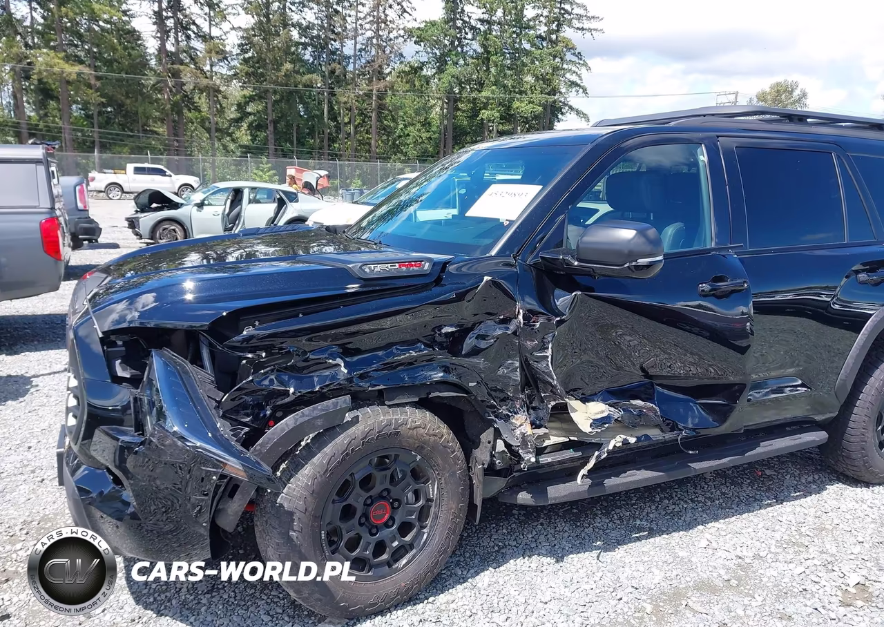 2025 Toyota Sequoia Trd Pro VIN:7SVAAABA3SX070282 - 6