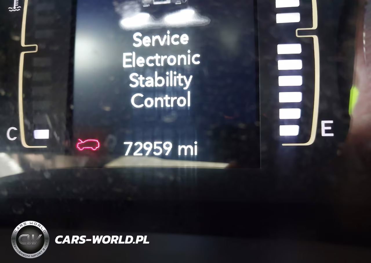 2019 Jeep Cherokee Latitude Plus 4X4 VIN:1C4PJMLB9KD121704 - 15