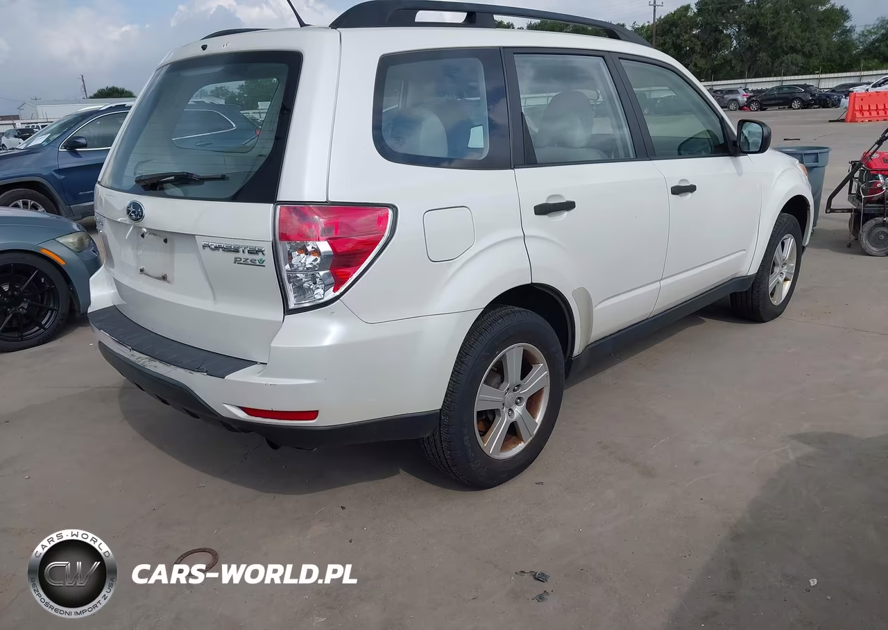 2013 Subaru Forester 2.5X VIN:JF2SHABC2DG408559 - 4