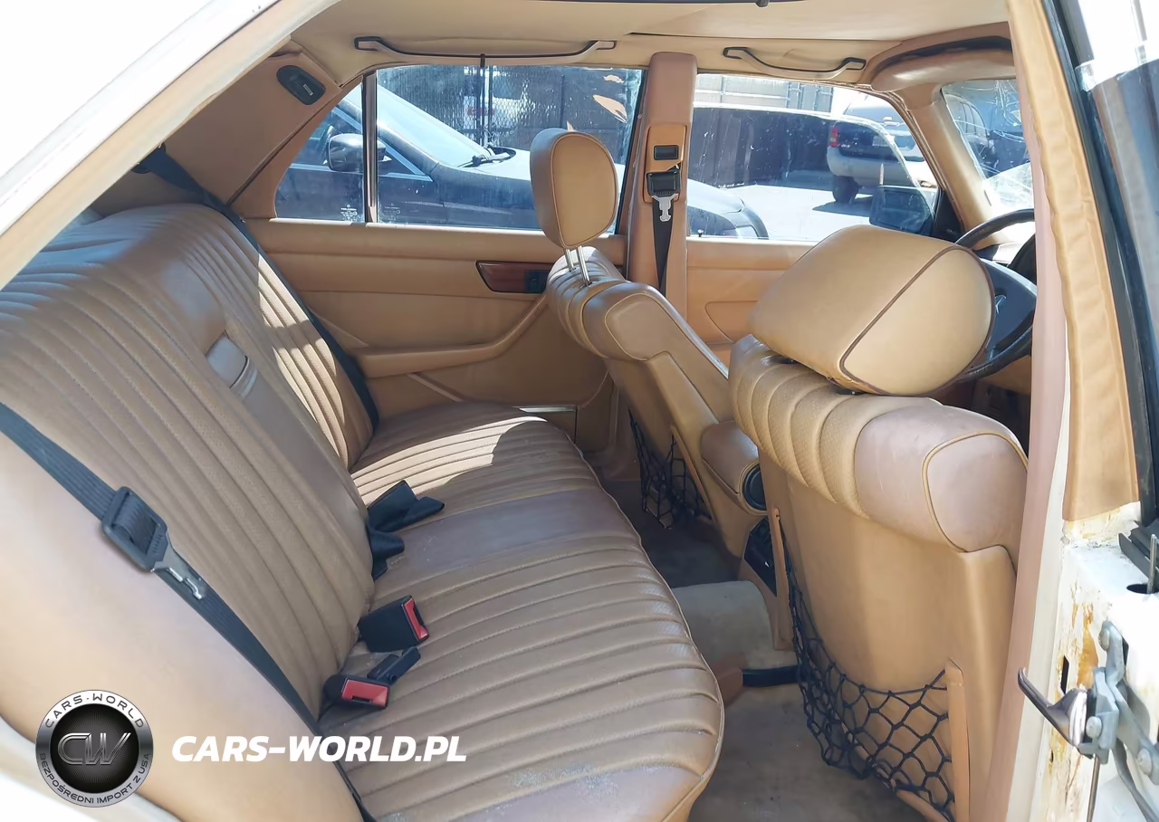 1982 Mercedes-Benz 300 Sd VIN:WDBCB20A7CB024699 - 8