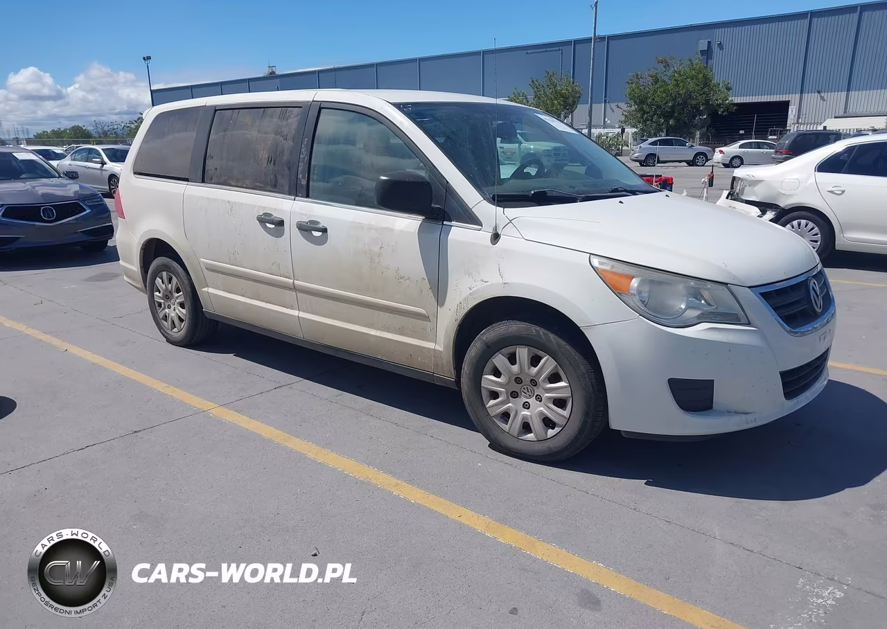 2009 Volkswagen Routan S