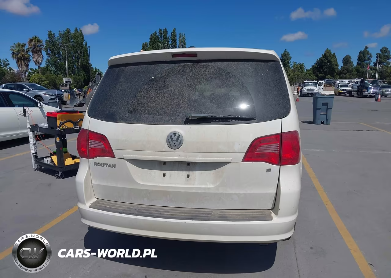 2009 Volkswagen Routan S VIN:2V8HW44189R598356 - 17