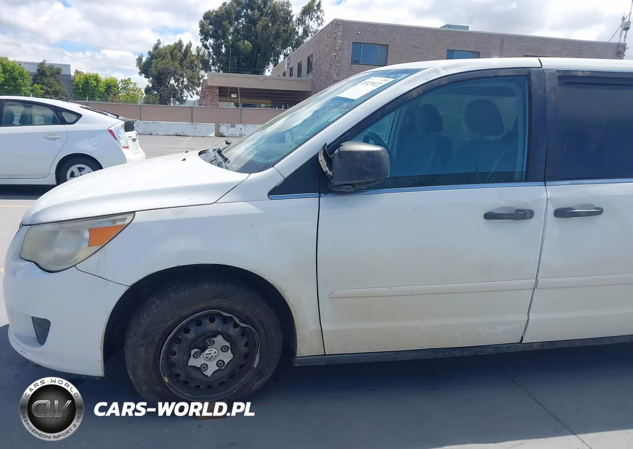 2009 Volkswagen Routan S VIN:2V8HW44189R598356 - 6