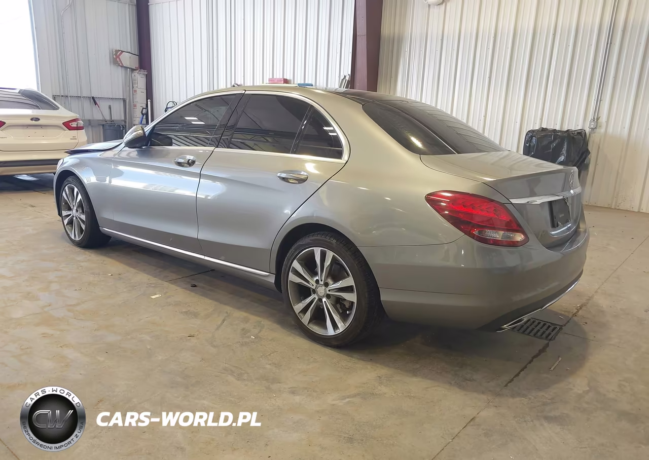 2015 Mercedes-Benz C 300 4Matic VIN:55SWF4KB4FU020856 - 3