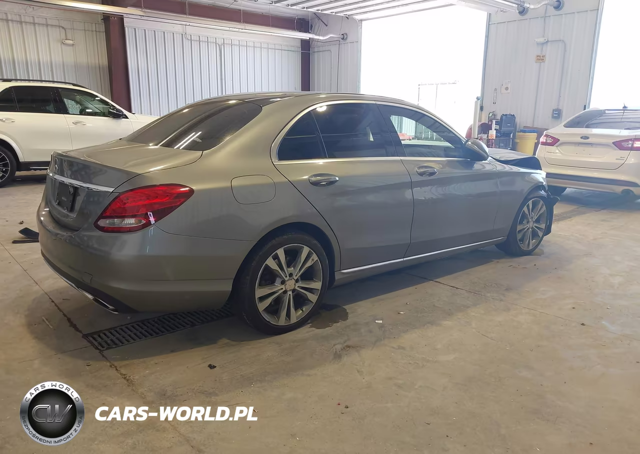 2015 Mercedes-Benz C 300 4Matic VIN:55SWF4KB4FU020856 - 4