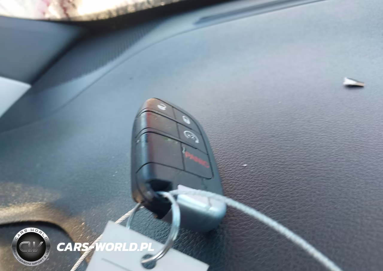 2018 Jeep Renegade Latitude Fwd VIN:ZACCJABB6JPJ03236 - 11