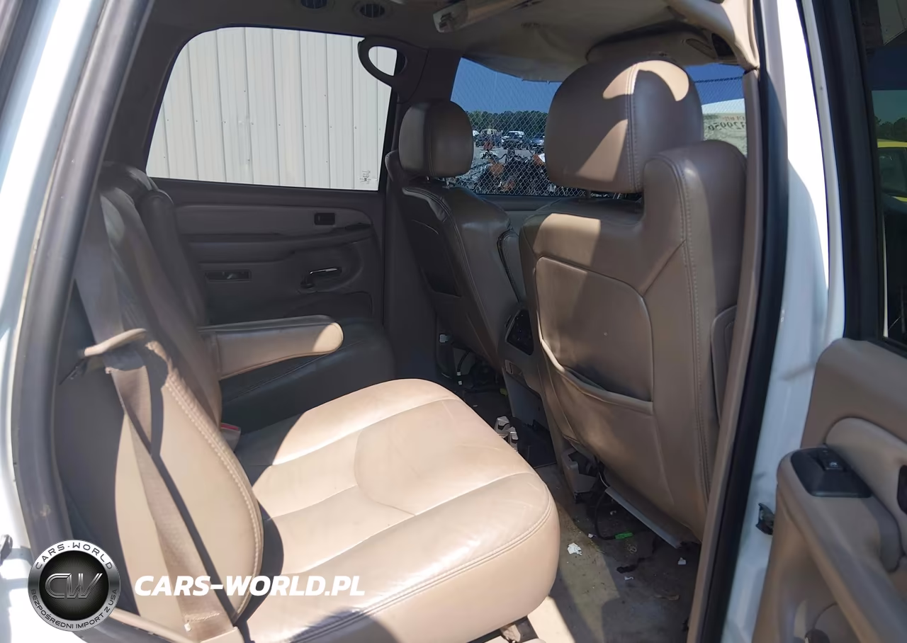 2005 GMC Yukon Denali VIN:1GKEK63U85J241070 - 8