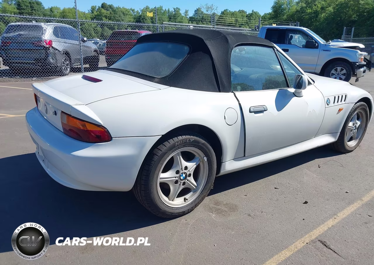 1997 BMW Z3 1.9L Roadster VIN:4USCH732XVLB83163 - 4