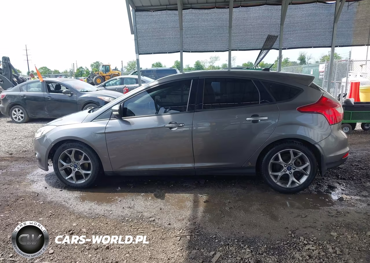 2013 Ford Focus Se VIN:1FADP3K2XDL327402 - 14