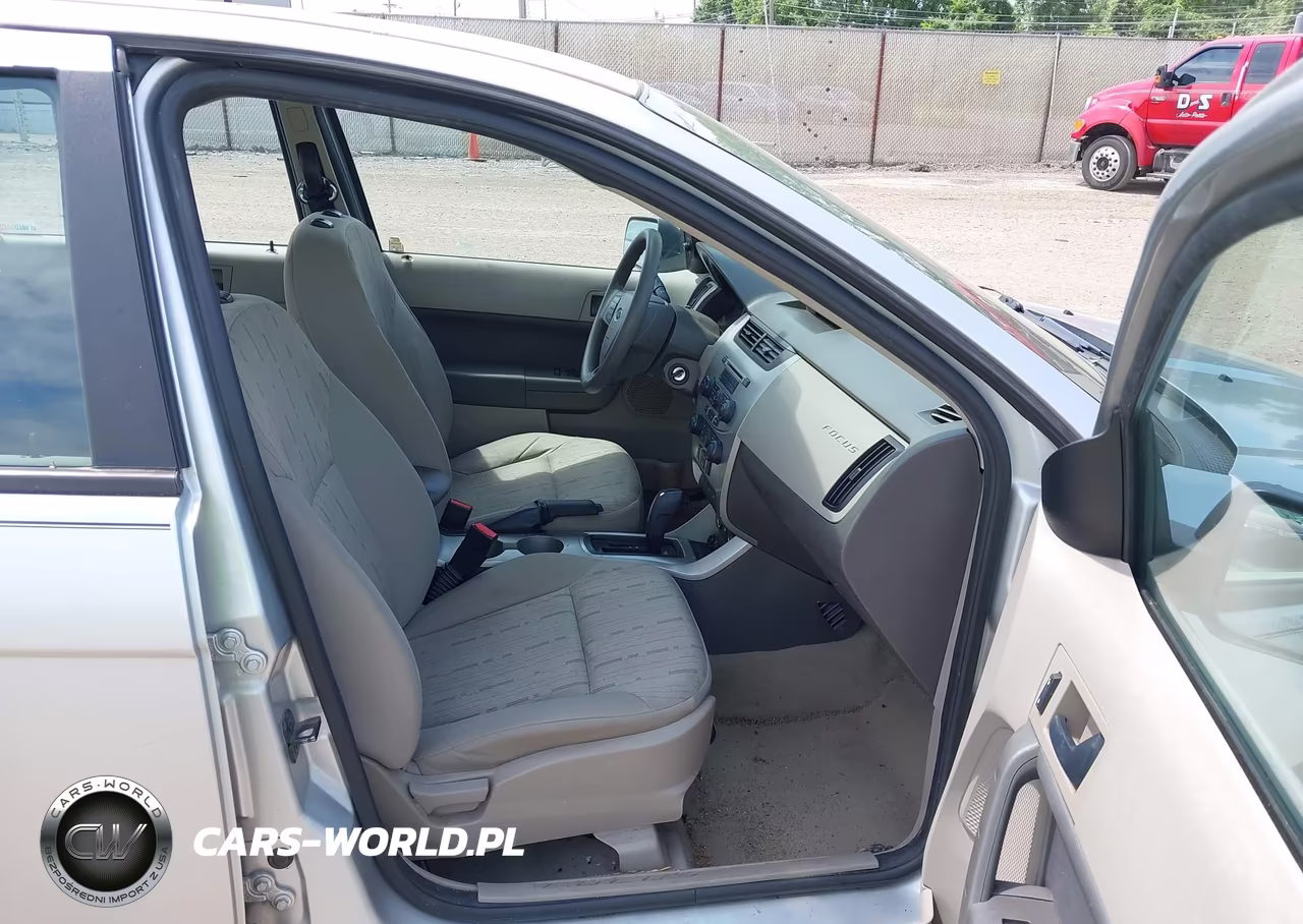 2011 Ford Focus Se VIN:1FAHP3FNXBW195193 - 5