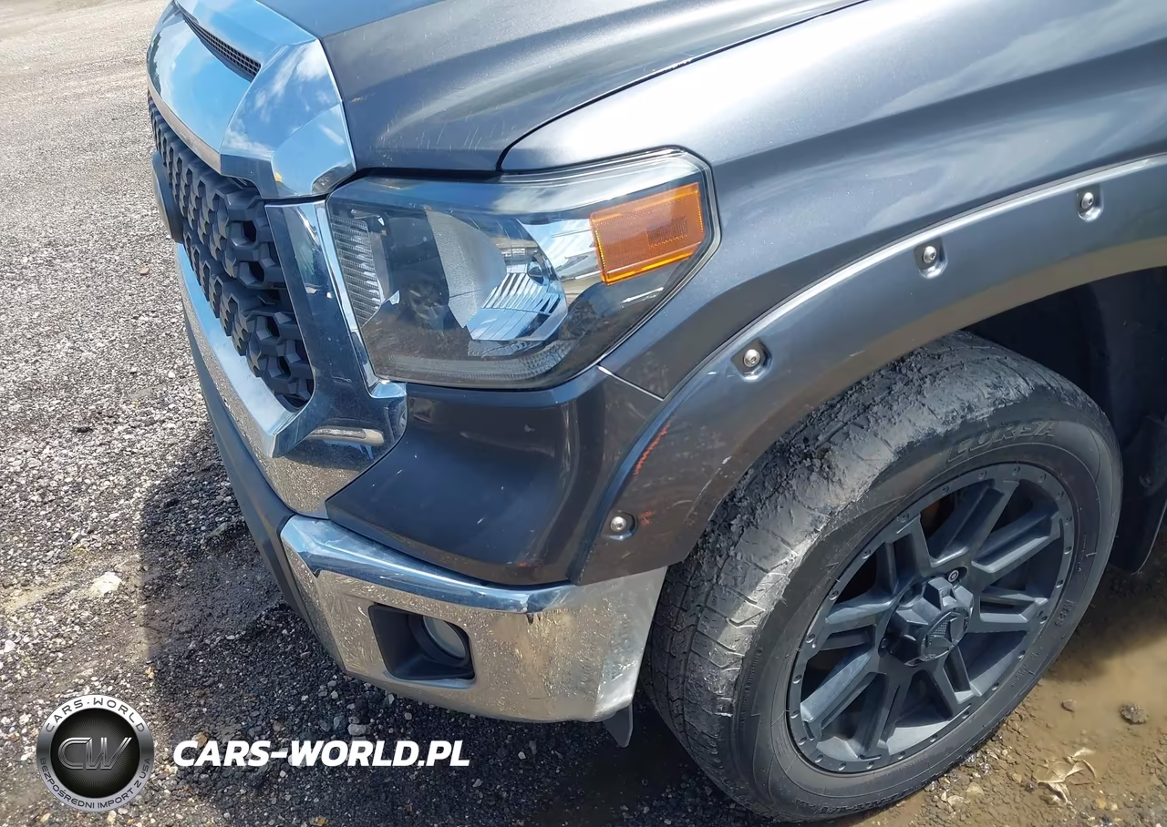 2018 Toyota Tundra Sr5 5.7L V8 VIN:5TFUW5F14JX686792 - 17