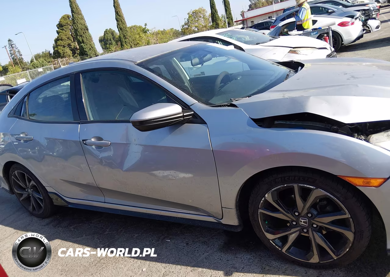 2018 Honda Civic Sport VIN:SHHFK7G47JU213857 - 13