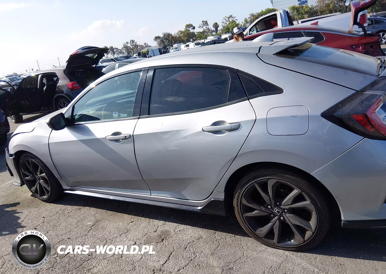 2018 Honda Civic Sport VIN:SHHFK7G47JU213857 - 14