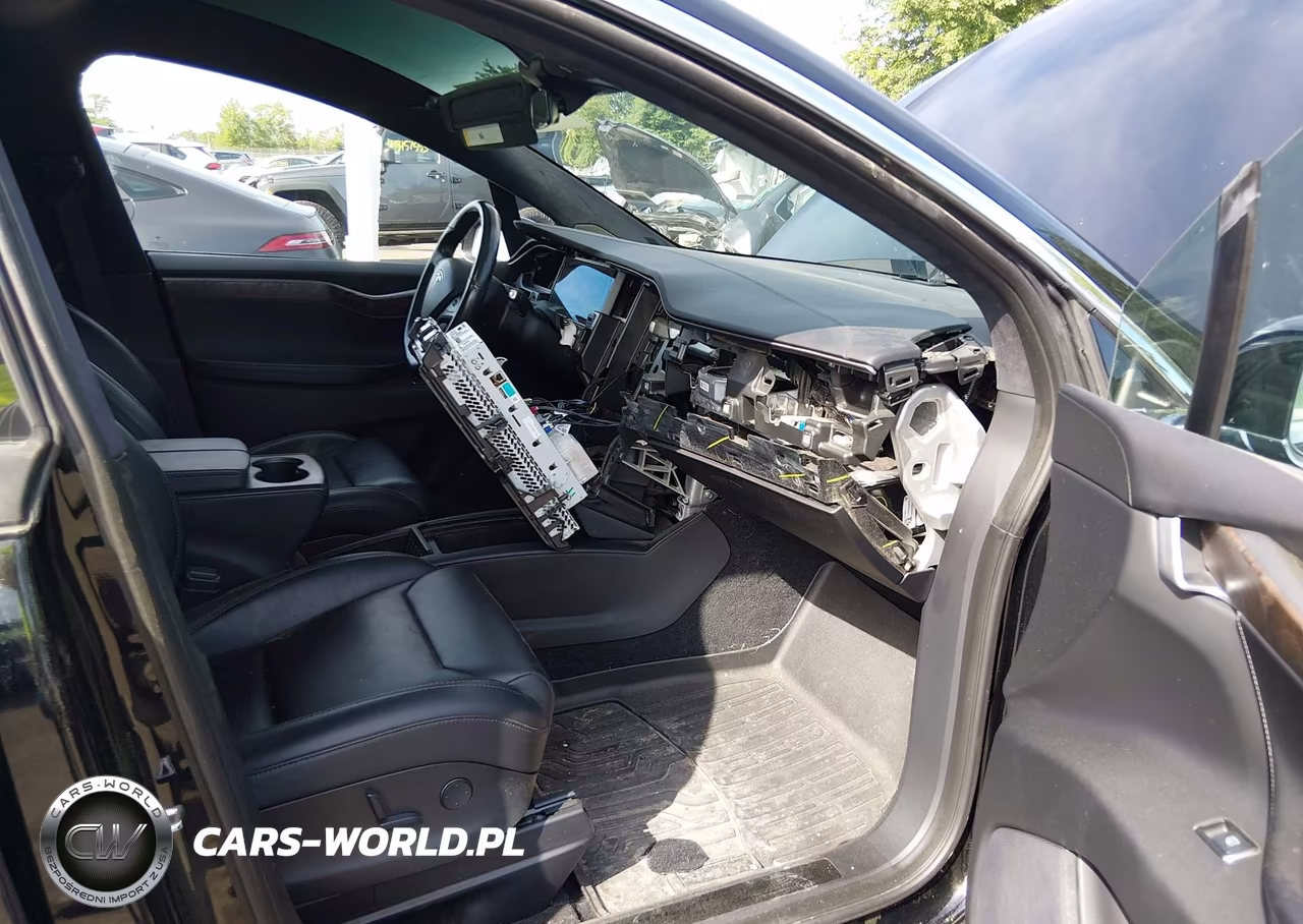 2018 Tesla Model X VIN:5YJXCDE28JF139688 - 5