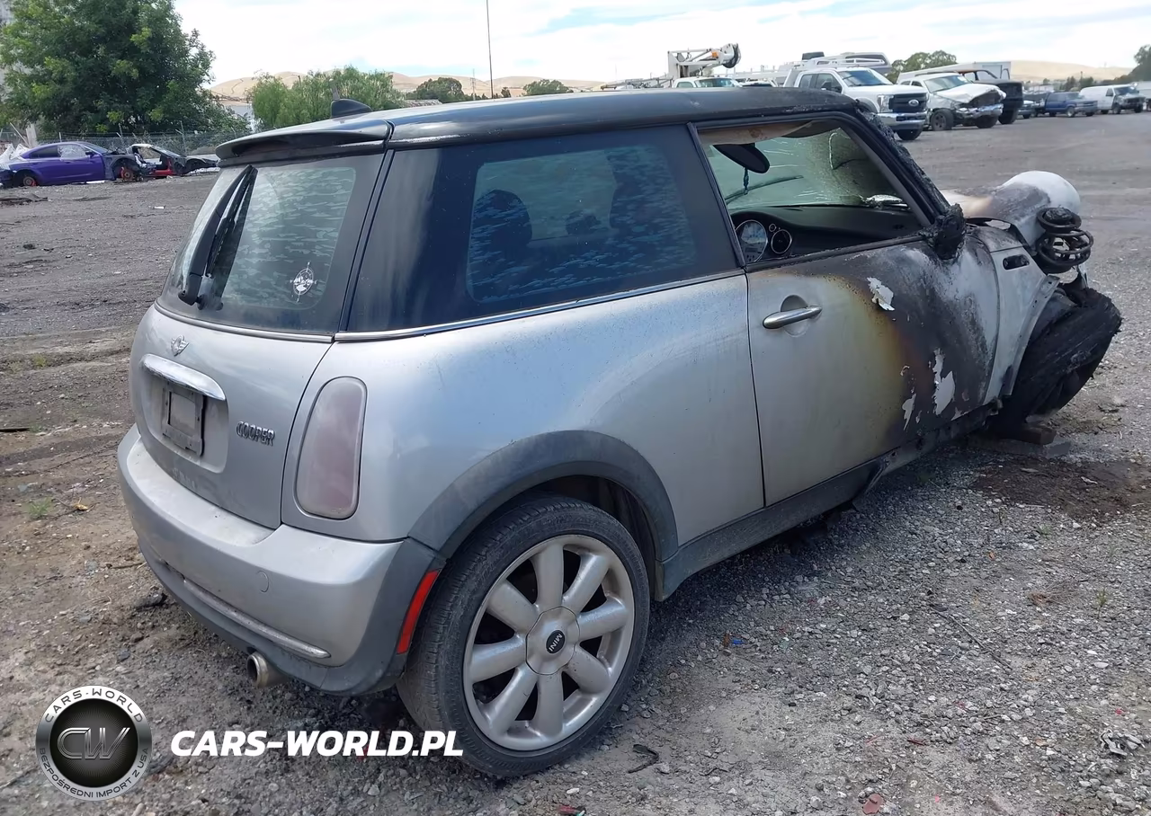 2005 Mini Cooper VIN:WMWRC33435TJ63663 - 4