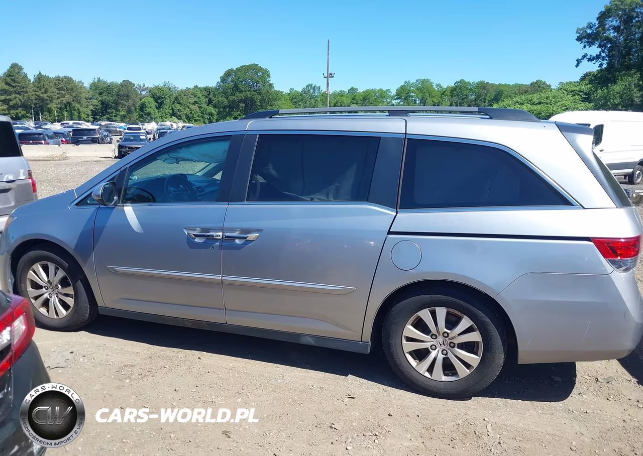 2016 Honda Odyssey Se VIN:5FNRL5H36GB078529 - 14