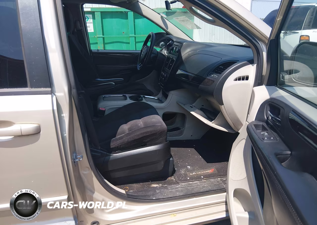 2015 Dodge Grand Caravan Sxt VIN:2C4RDGCG4FR540804 - 5