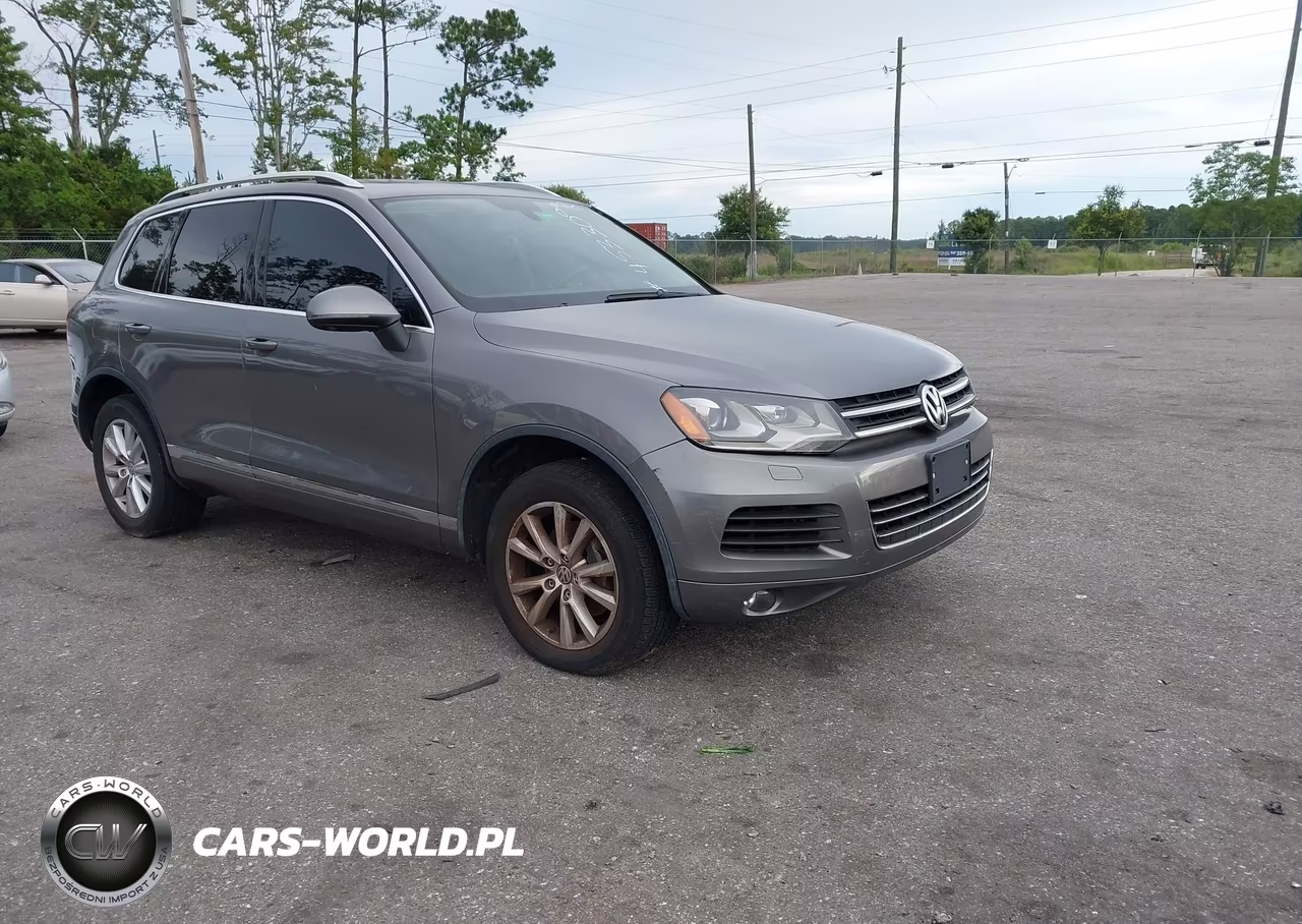 2013 Volkswagen Touareg Vr6 Sport – zdjęcie 1 z 16