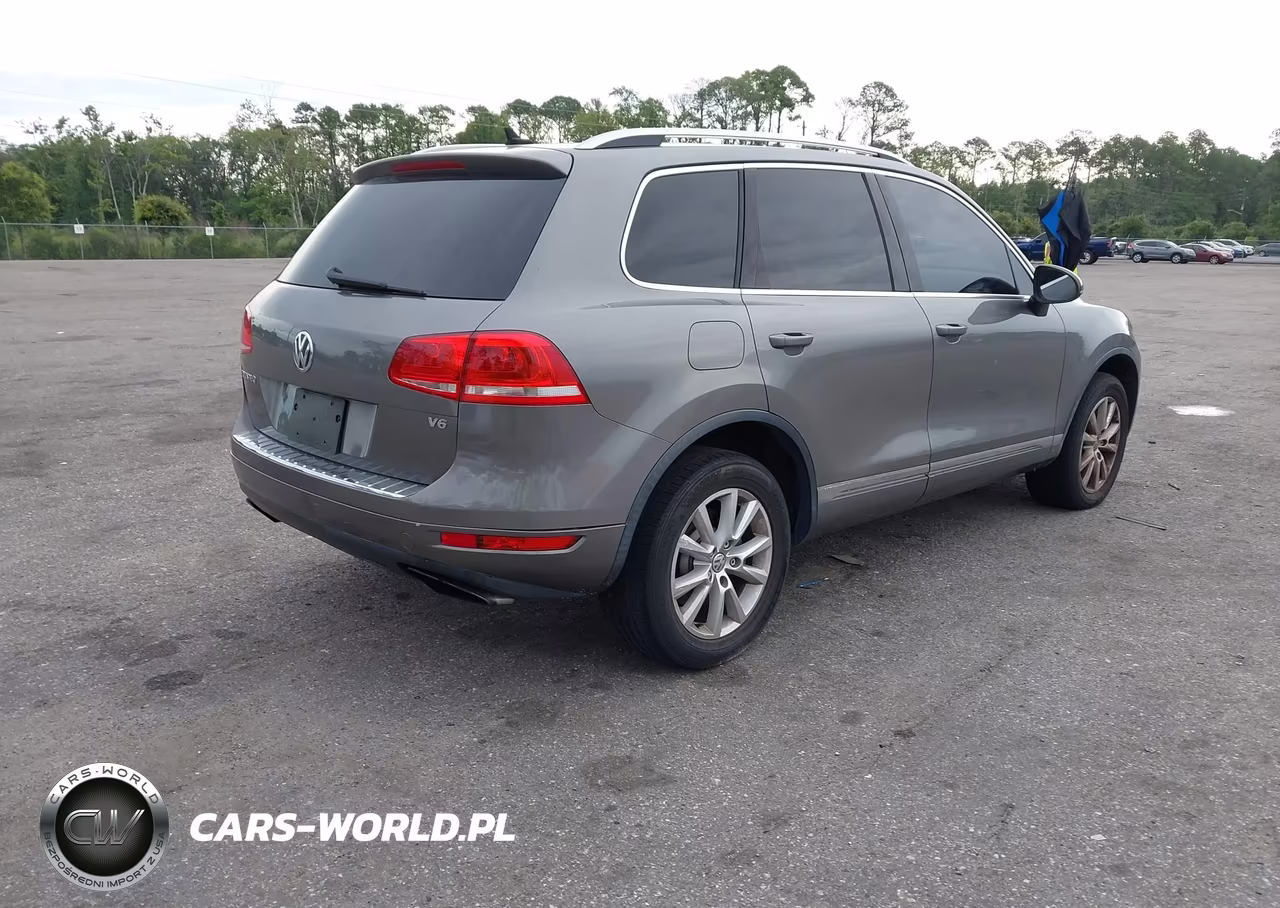 2013 Volkswagen Touareg Vr6 Sport VIN:WVGEF9BP0DD008886 - 4