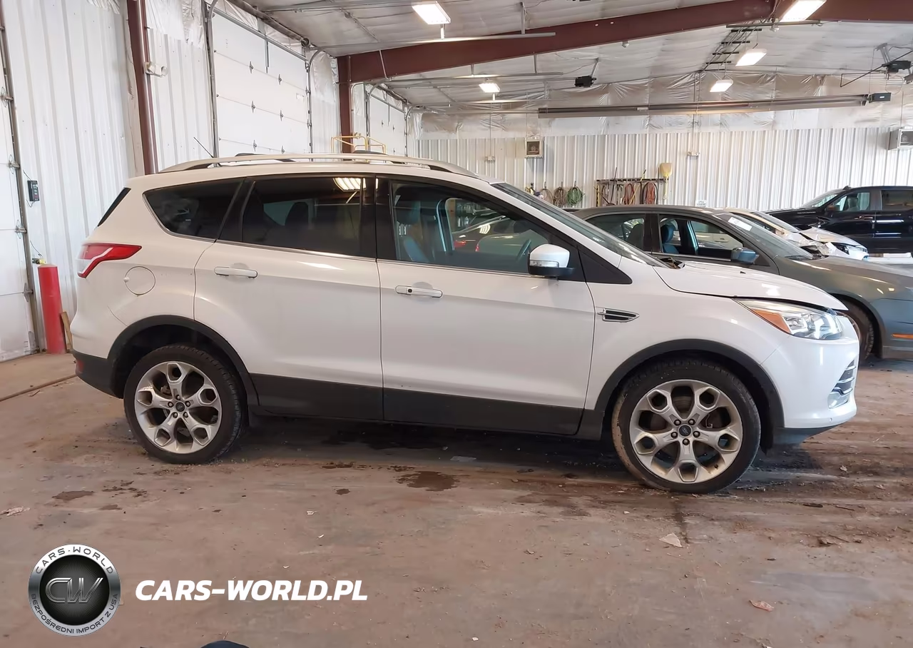 2016 Ford Escape Titanium VIN:1FMCU9J99GUC77635 - 13