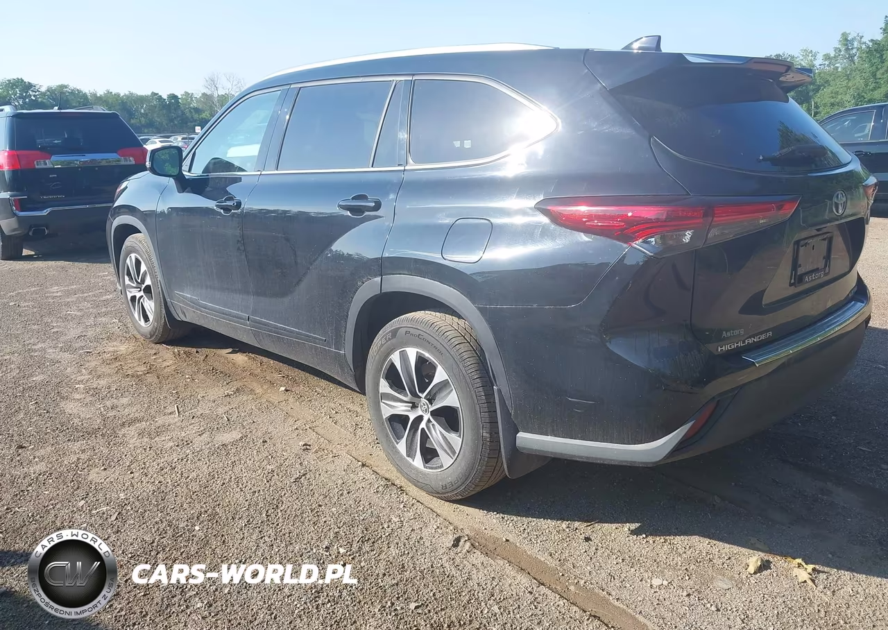 2020 Toyota Highlander Xle VIN:5TDGZRBHXLS504763 - 3