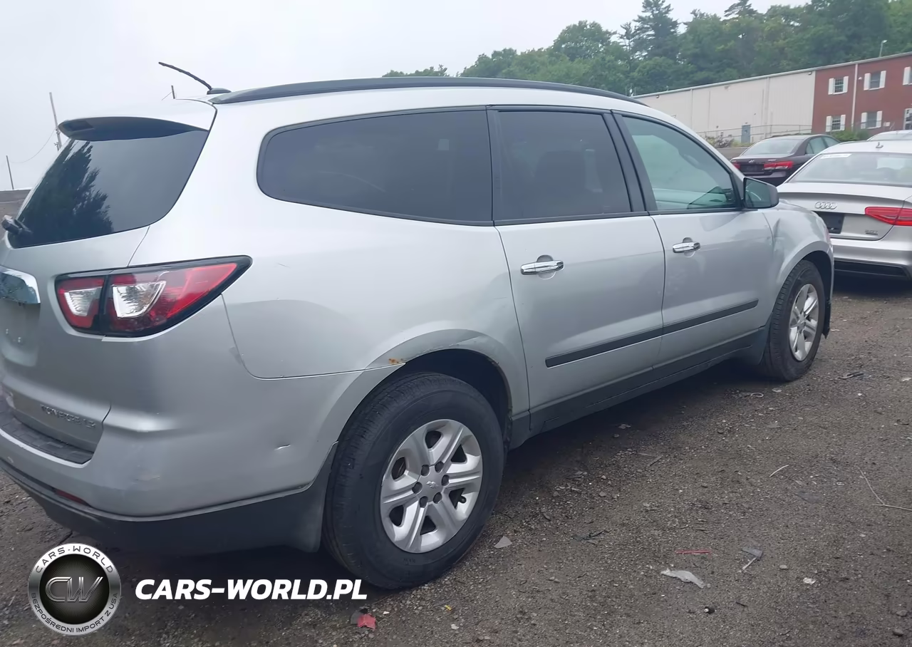 2015 Chevrolet Traverse Ls VIN:1GNKVFED1FJ183413 - 4