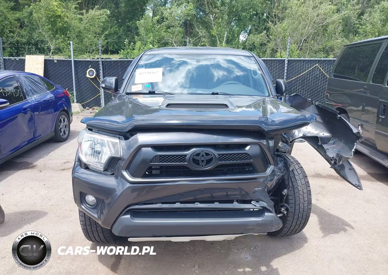 2015 Toyota Tacoma Base V6 VIN:3TMLU4EN4FM175287 - 12