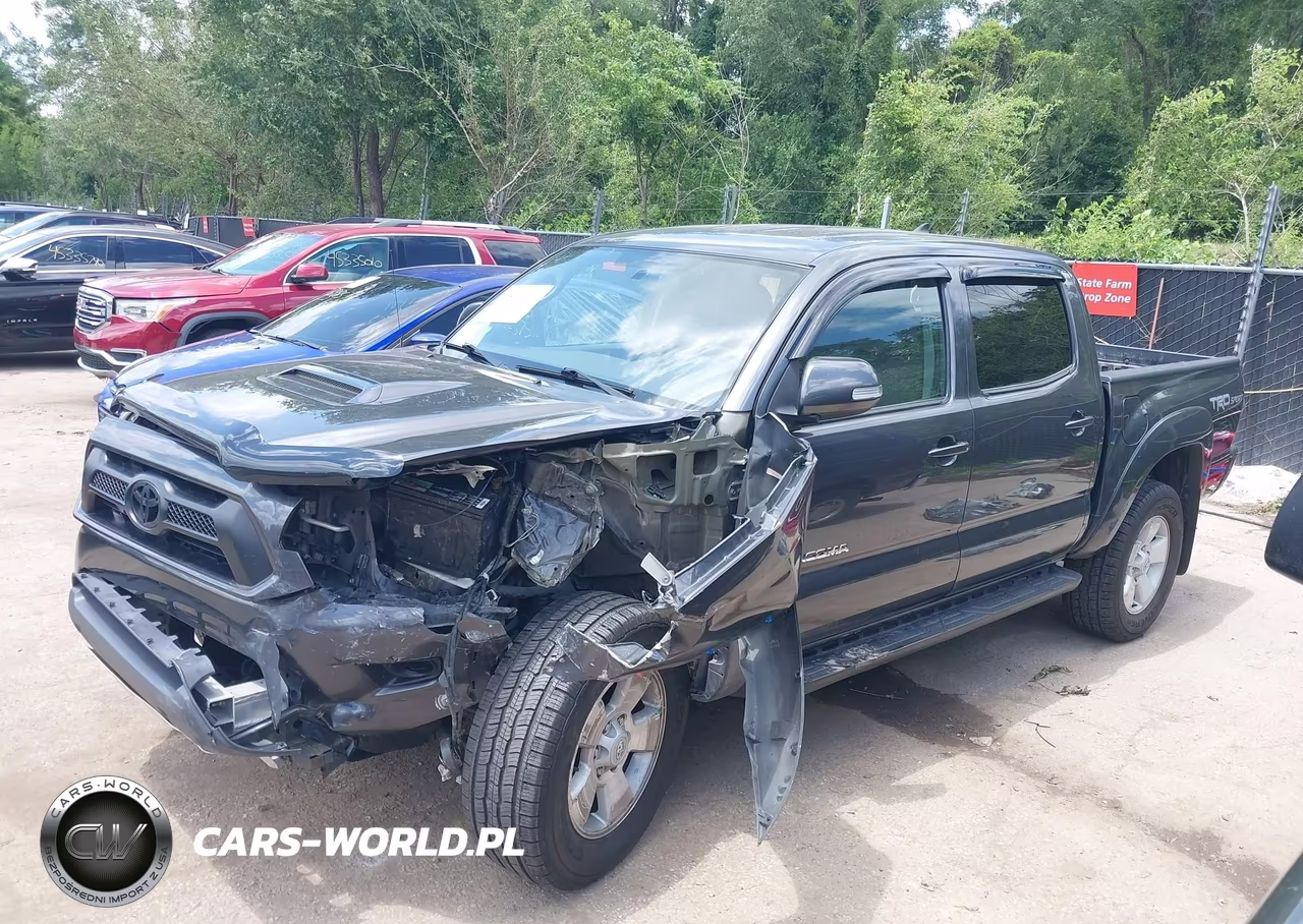 2015 Toyota Tacoma Base V6 VIN:3TMLU4EN4FM175287 - 14