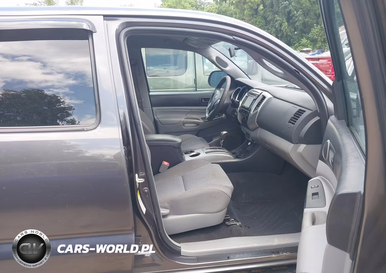 2015 Toyota Tacoma Base V6 VIN:3TMLU4EN4FM175287 - 5