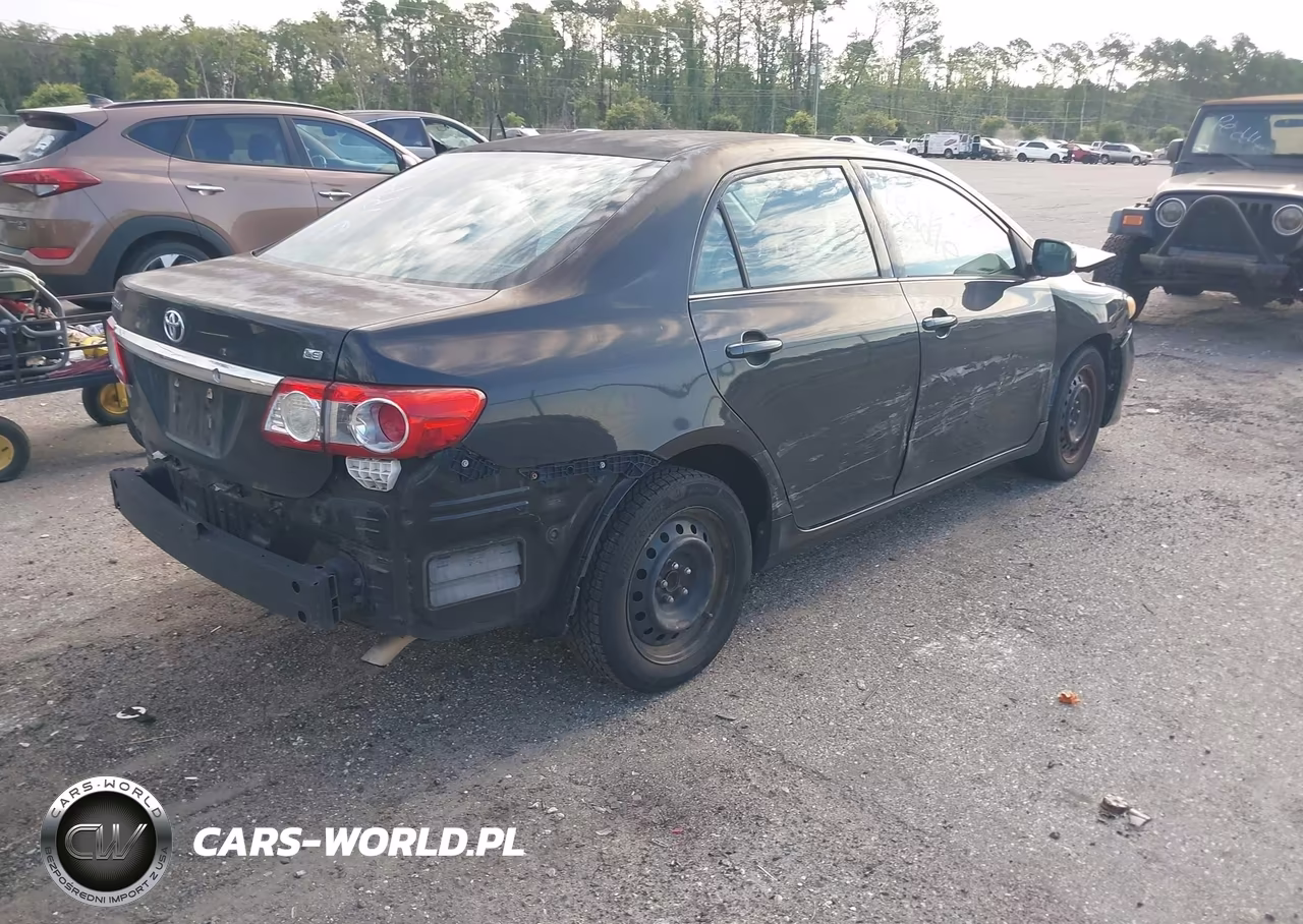 2013 Toyota Corolla Le VIN:2T1BU4EEXDC994449 - 4