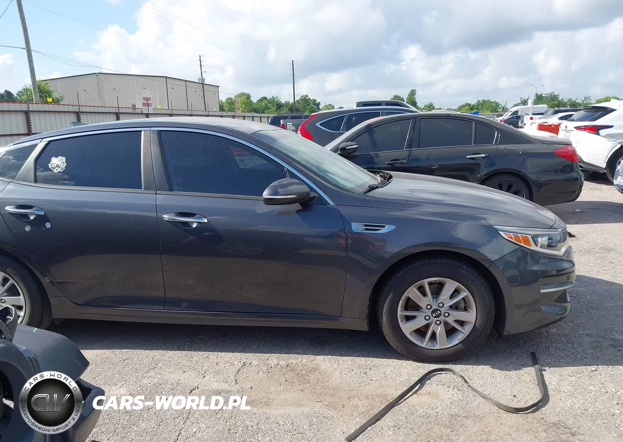 2018 Kia Optima Lx VIN:KNAGT4L38J5214187 - 13