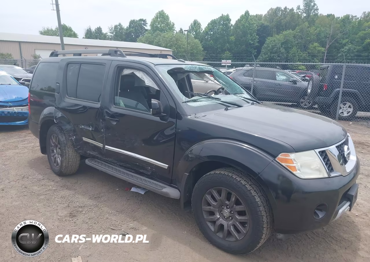 2010 Nissan Pathfinder Le
