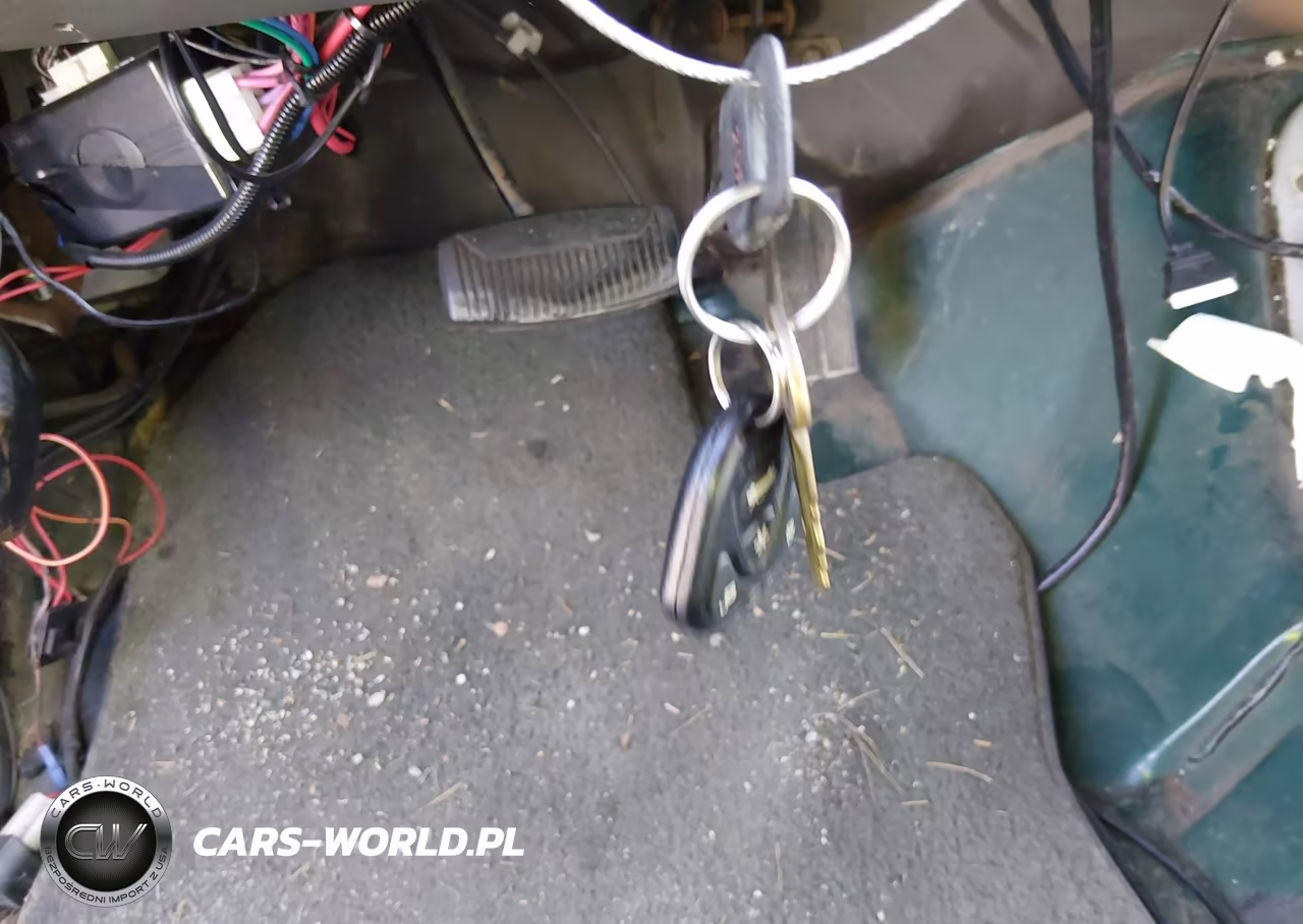 1993 Ford Bronco U100 VIN:1FMEU15H0PLA73422 - 11