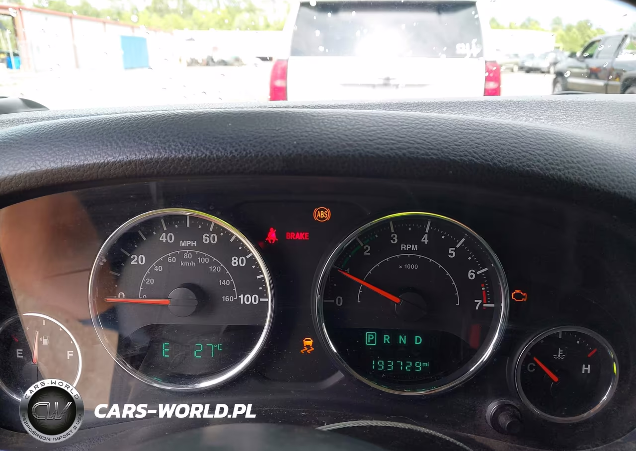 2016 Jeep Wrangler Unlimited Sport VIN:1C4BJWDG2GL139927 - 7