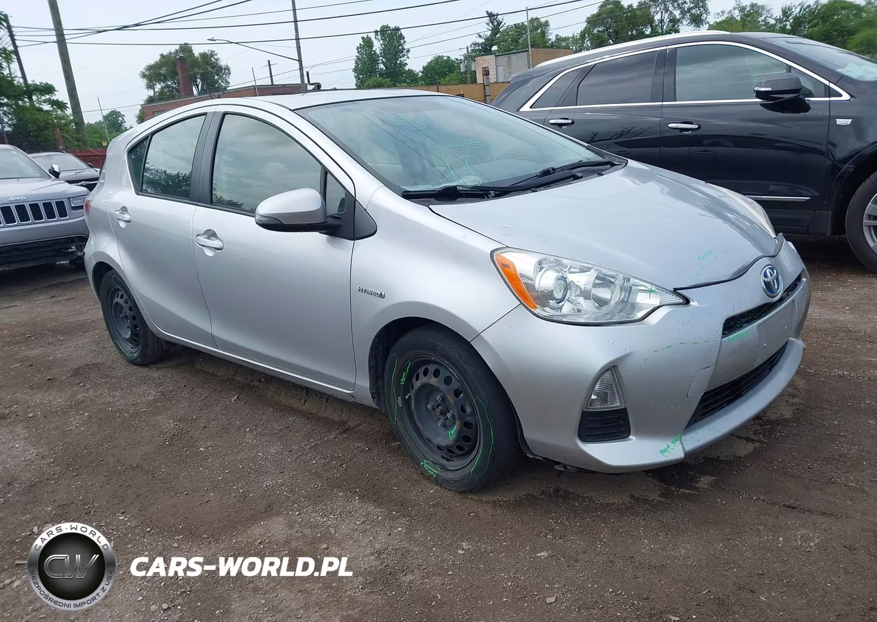 2013 Toyota Prius C Two