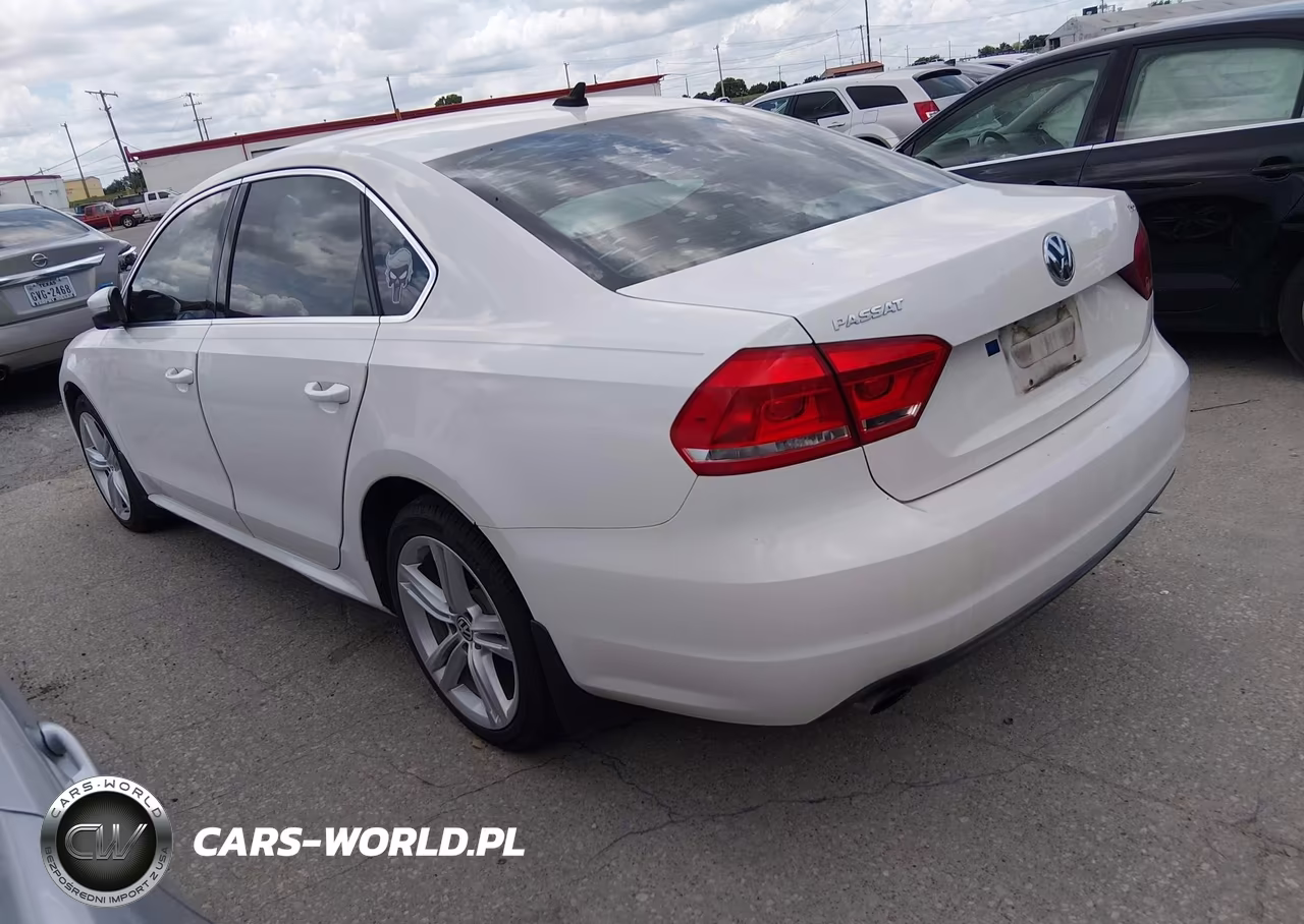 2014 Volkswagen Passat 1.8T Se VIN:1VWBS7A31EC110272 - 3