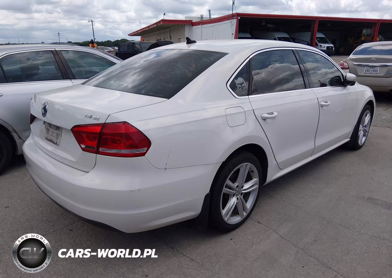 2014 Volkswagen Passat 1.8T Se VIN:1VWBS7A31EC110272 - 4