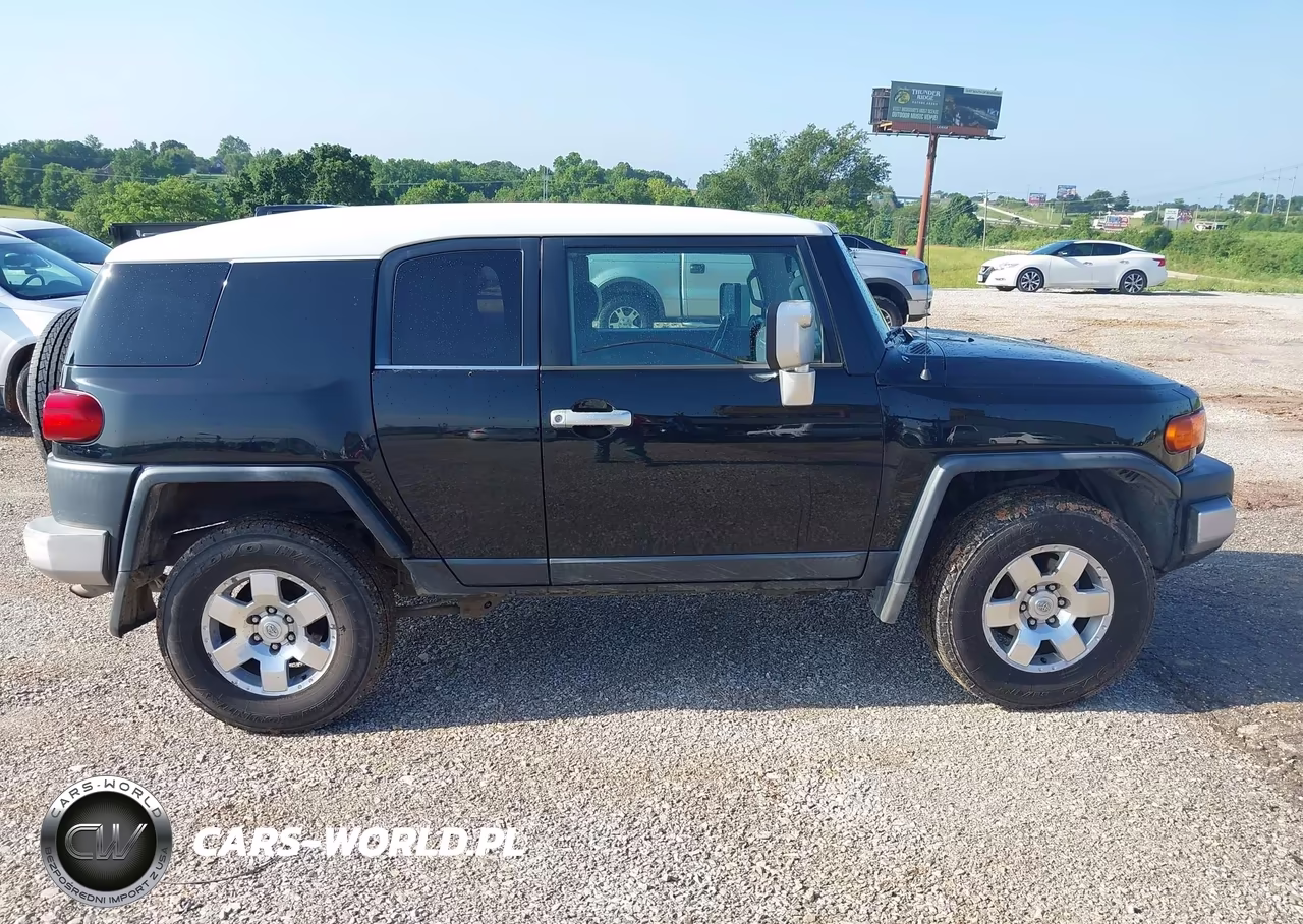 2007 Toyota Fj Cruiser VIN:JTEBU11F070035780 - 13