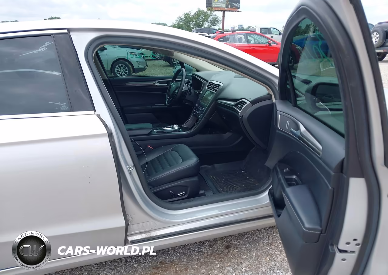 2017 Ford Fusion Se VIN:3FA6P0T99HR405243 - 5