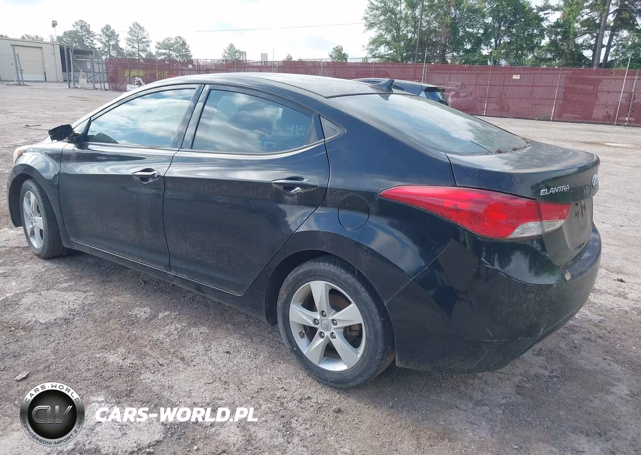 2013 Hyundai Elantra Gls VIN:KMHDH4AE8DU999957 - 3