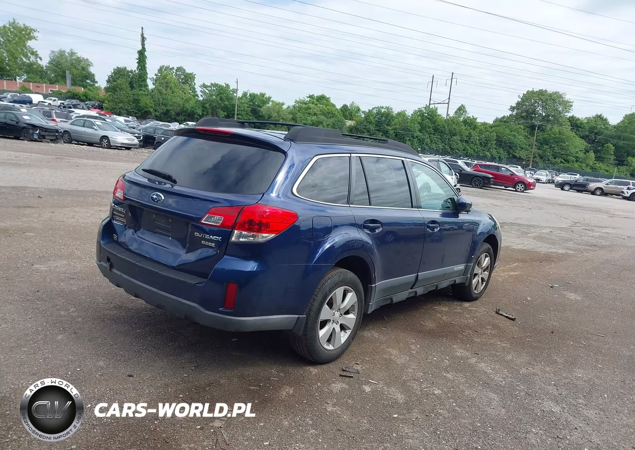 2011 Subaru Outback 2.5I Premium VIN:4S4BRBGC9B3447224 - 4