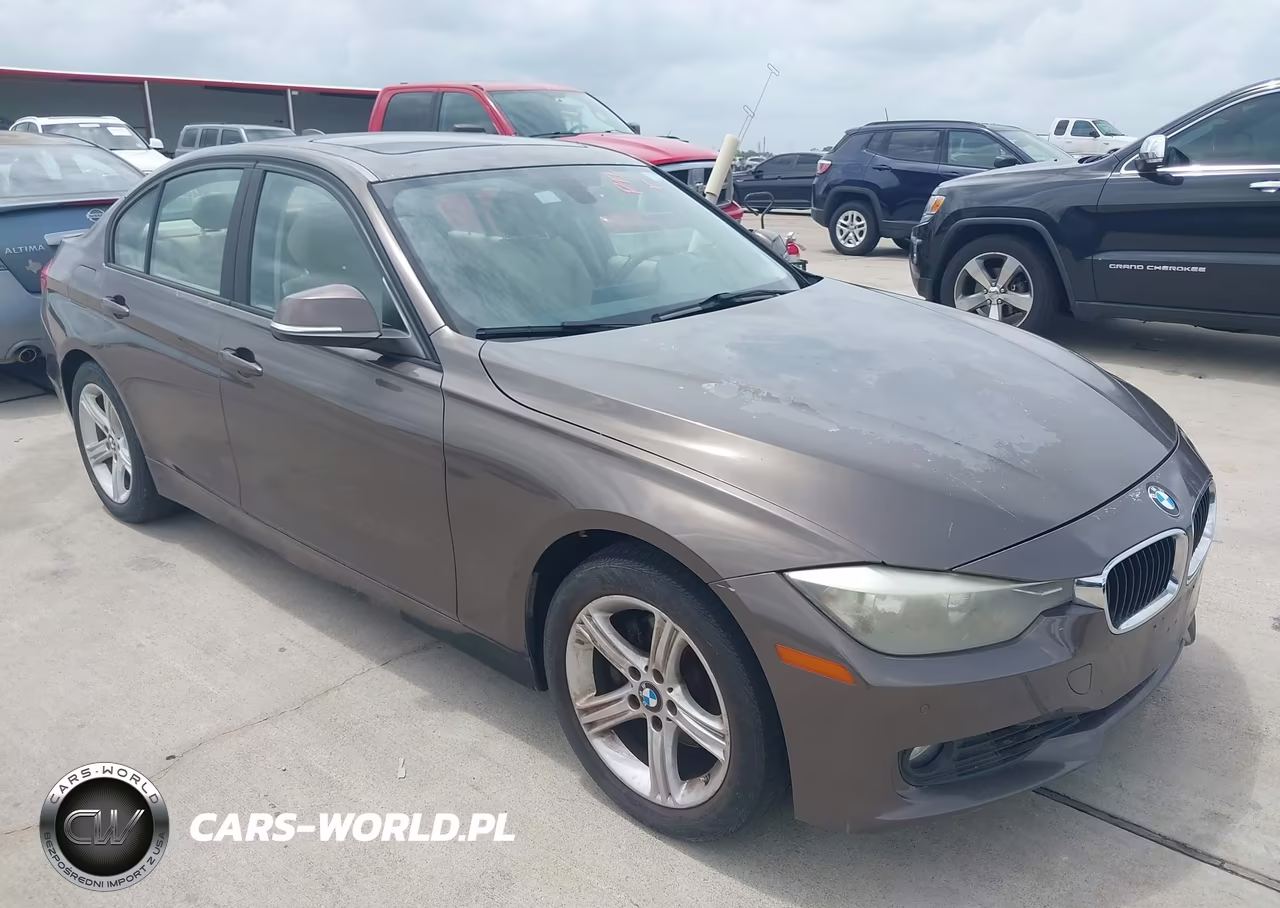 2013 BMW 328I – zdjęcie 1 z 11