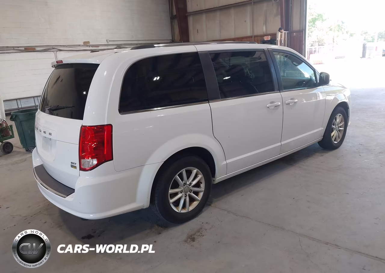 2018 Dodge Grand Caravan Sxt VIN:2C4RDGCGXJR224512 - 4