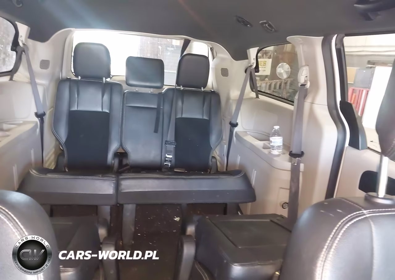 2018 Dodge Grand Caravan Sxt VIN:2C4RDGCGXJR224512 - 8