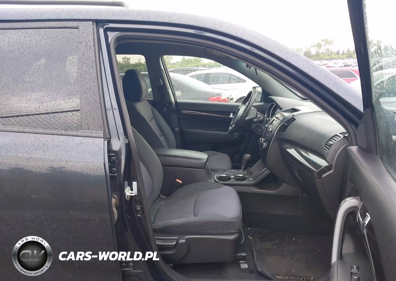 2012 Kia Sorento Lx V6 VIN:5XYKT4A24CG244899 - 5