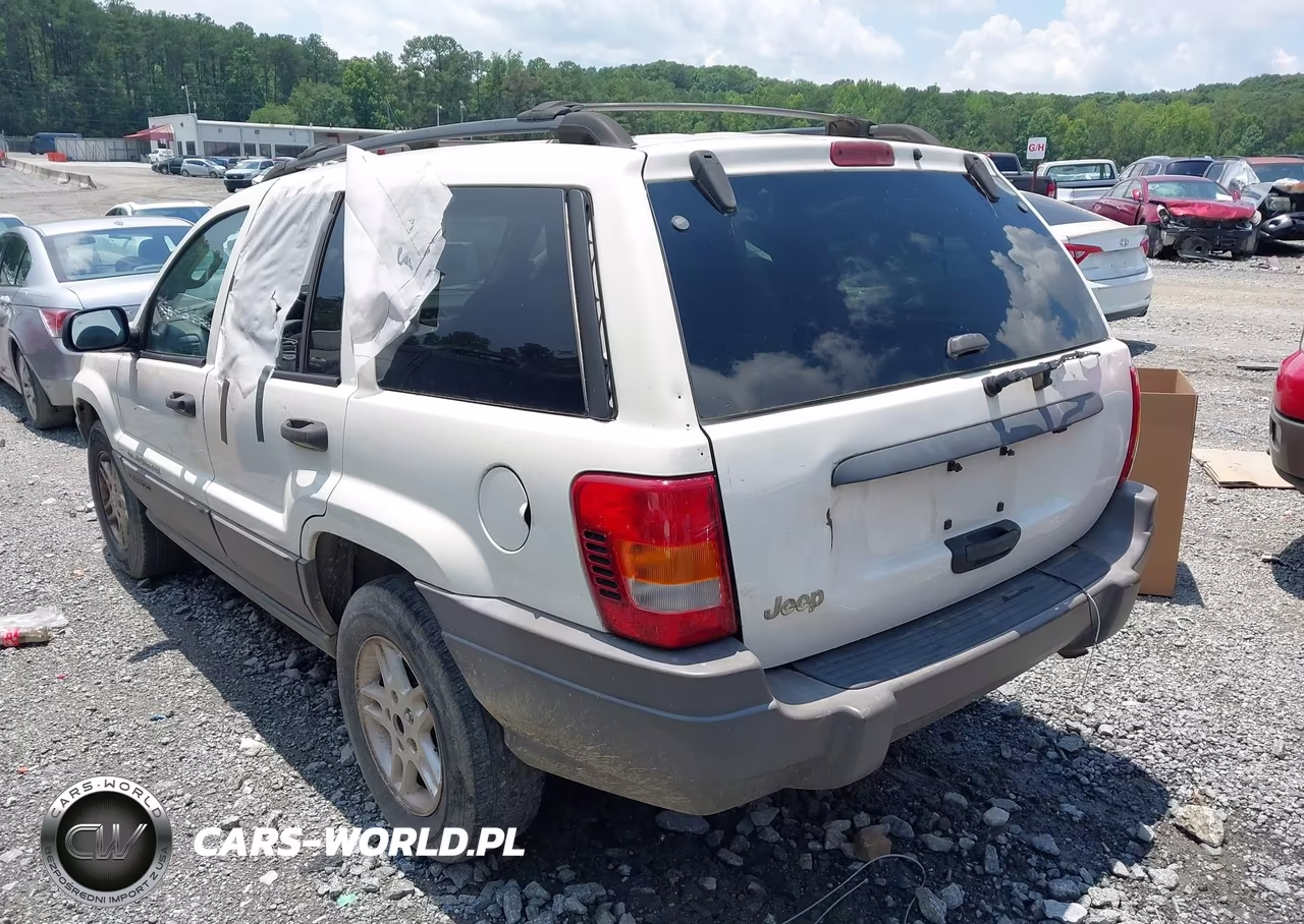 2003 Jeep Grand Cherokee Laredo VIN:1J4GX48S13C614740 - 3