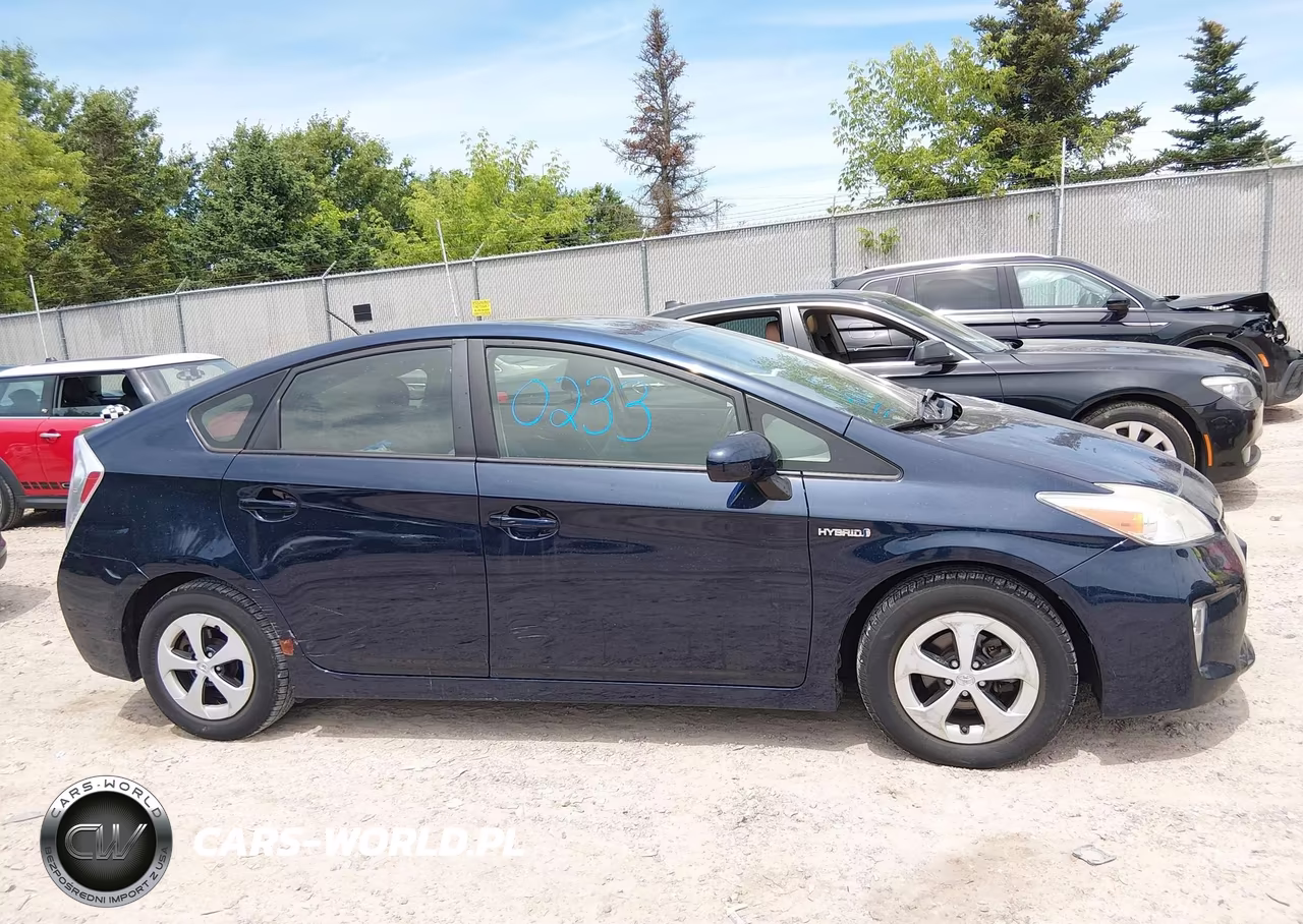 2014 Toyota Prius Four VIN:JTDKN3DU7E1754409 - 13